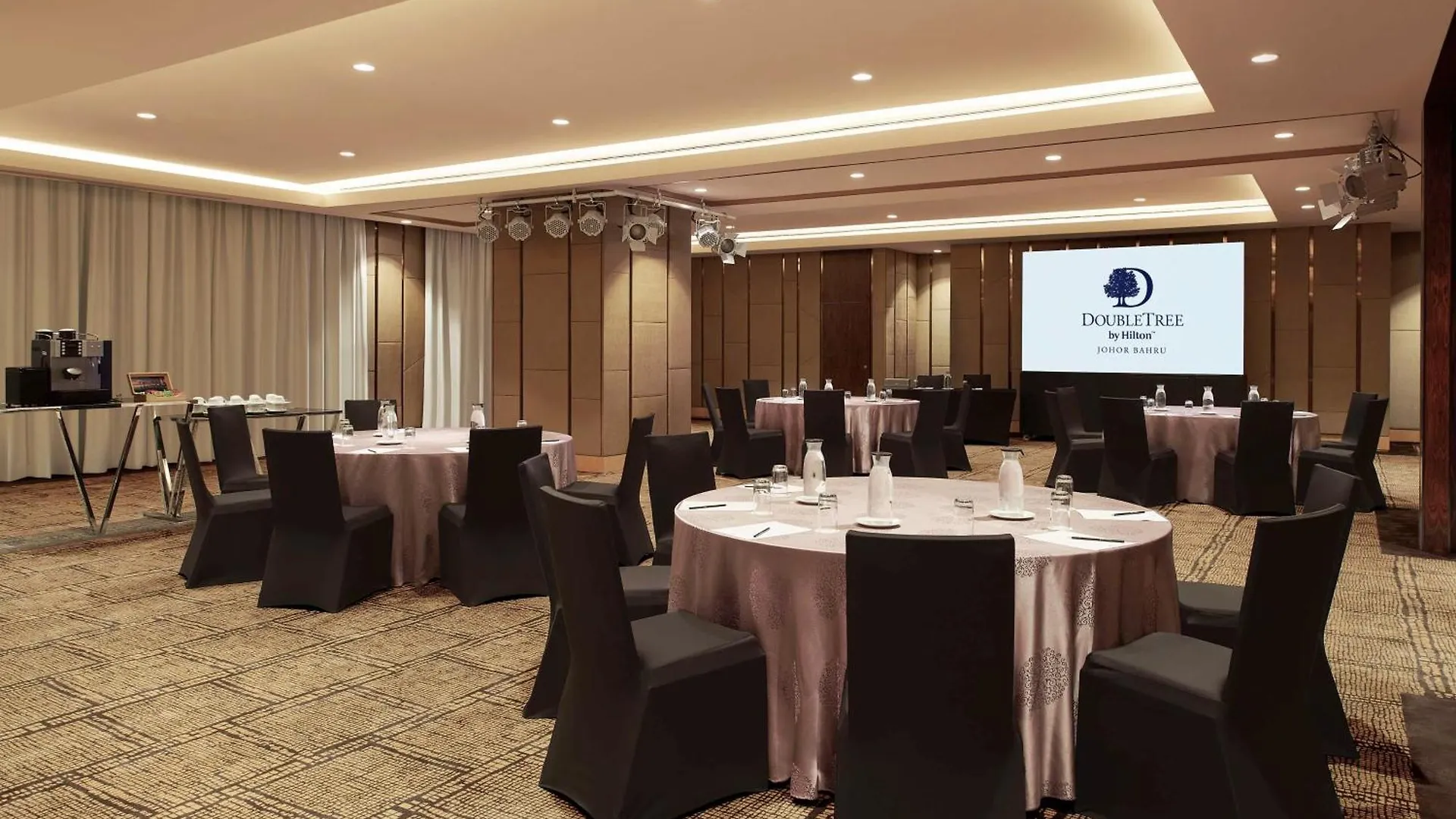 מלון Doubletree By Hilton ג'והור בהרו