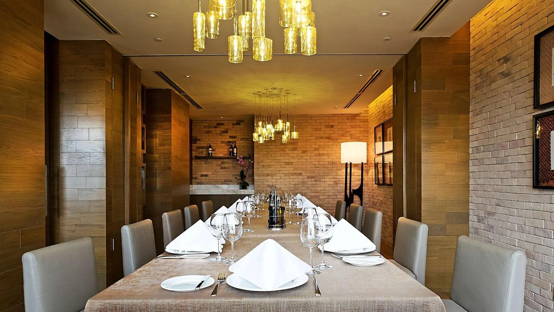 Hotel Doubletree By Hilton Johor Bahru 4*,